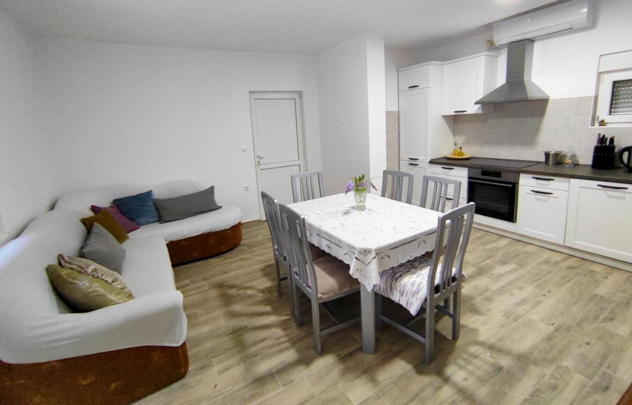 Celtis Shade House Villa Вирпазар Екстериор снимка